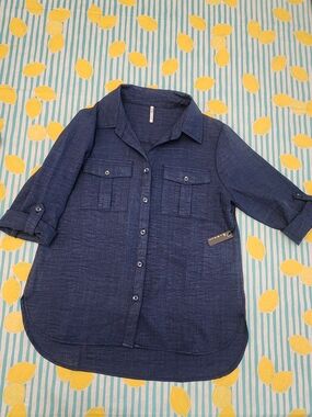 Women Navy Button-Front Utility Shirt - Lightweight 3/4 Sleeve